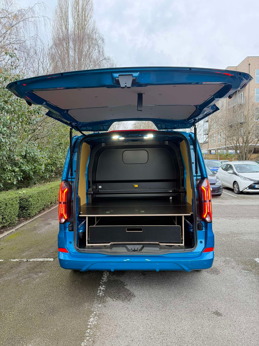 VW Transporter T7 Crew Cab 2025+ SWB | Pro | Rear System | Single Drawer